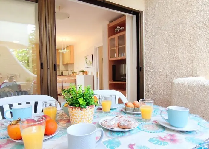 La Felicidad Ii By Costa